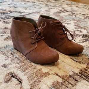 Girls Suede Booties